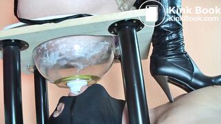 Lady Kalida - The Domina's Toilet