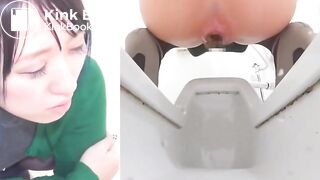 Ansikte och man ser när hon pressar ut bajset