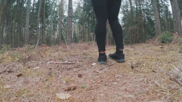 Amy S shits and Wipes in the woods