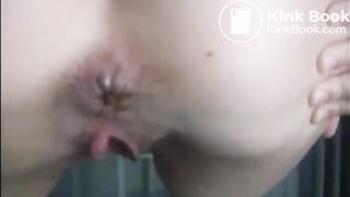 A nice view of a shitting girl