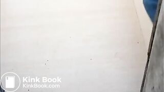 Woman With A Small Anal Gape Takes A Slimmy Shit