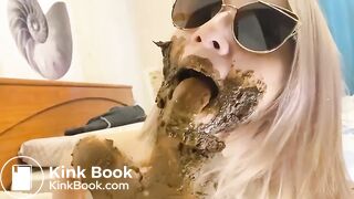 Blonde eat poop