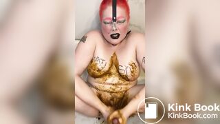 HUMILIATED SHIT PIG BREEDS CERVIX WITH SCAT