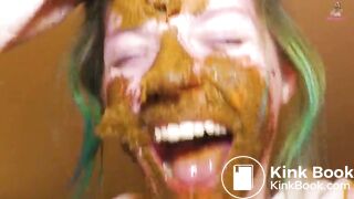 The first time ever i put scat in my hair!