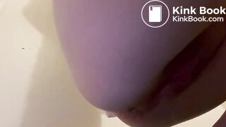 Danii poop