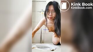 Sexy Chinese scat girl licking shit from the public toilet