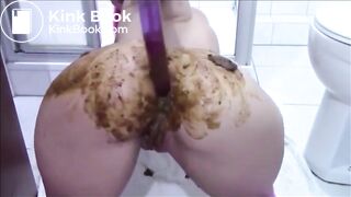 Hot butt babe shitting and masturbating with long dildo