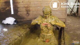 Brooke Maddison Morning Cowshed Routine in Cowshit