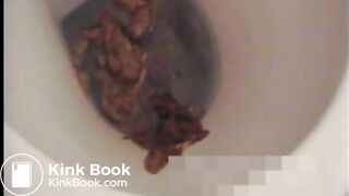 Sexy girl shitting