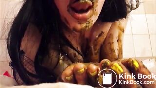 Brunette in fishnet smearing shit