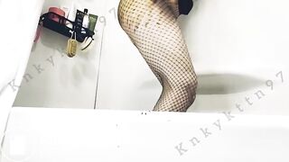 Pooping & Smearing in Fishnets