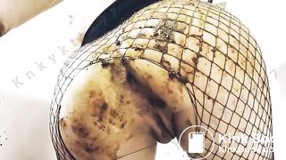Pooping & Smearing in Fishnets