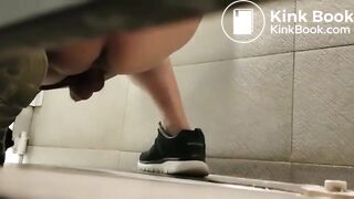 men's squat toilet