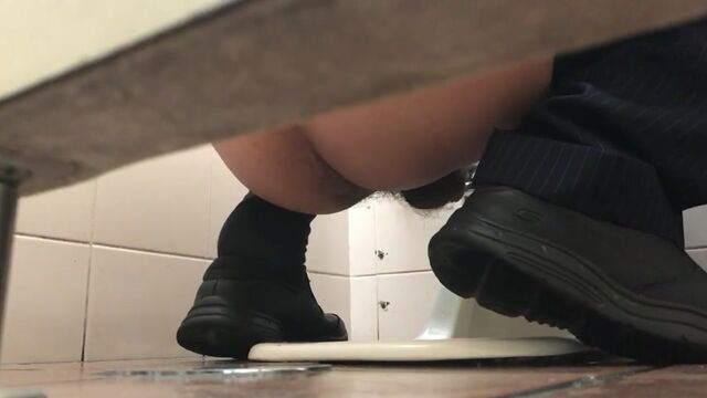 gents squat toilet