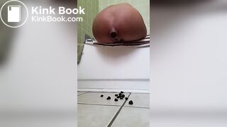 teen scat girl in the toilet