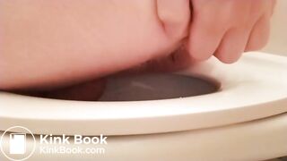 Poop on toilet - Gay into Rubber and Scat