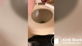 Taking a nice shit!