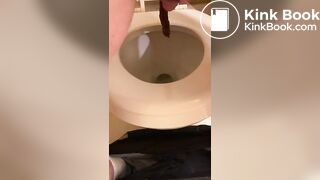 Taking a nice shit!
