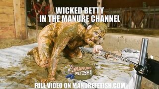 Wicked Betty in the manure channel - sexmachine