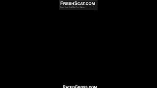 Milf smears scat and sucks dildo