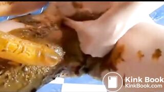 Russian masterbates with shit