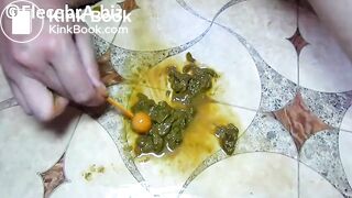 Elecebra Dips Her Lollipop In Green Pissy Shit