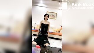 Chinese SM Queen Facesitting Human Furniture Slave