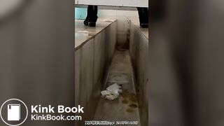 The girl defecated heavily in the toilet 3