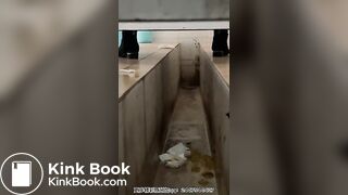 The girl defecated heavily in the toilet 3