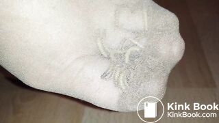 Look the Maggots eating my Toes