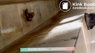 The girl defecated heavily in the toilet 2