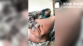 Dirty slut spreads ass and poo - Scat