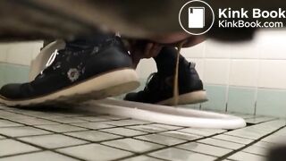 Men's Squat Toilet