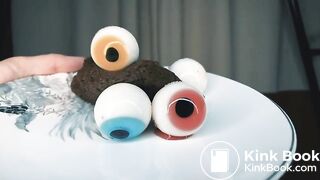 Monsta-girl-ate-own-shit-with-ur-eyes