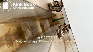 Beautiful girls pee and shit 28