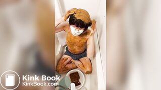 Asian guy's second scat video (Part 1)
