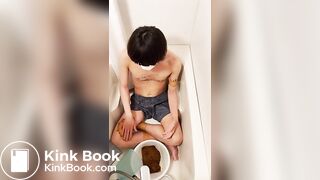 Asian guy's second scat video (Part 1)