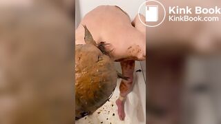 Asian guy's first scat video  (Part 4)