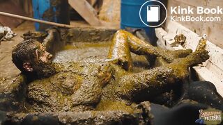 Frankys time in the manure basin - scat anal