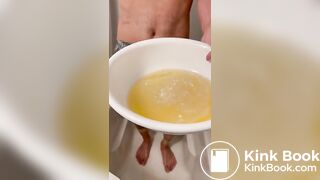 Asian guy's first scat video (Part 1)