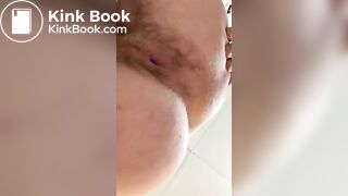 RandomPoofs Shitting