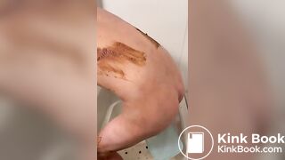 Asian guy's first scat video (Part 3)