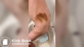 Asian guy's first scat video (Part 3)