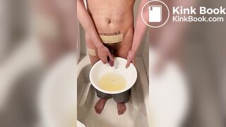 Asian guy's self piss drinking