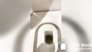 Master Leonardo Shitting