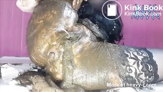Scat Slag Pushes Shit Out  of  Her Asshole and Cun