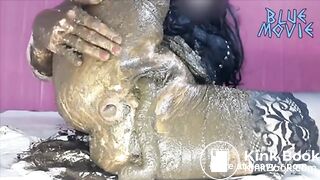 Scat Slag Pushes Shit Out  of  Her Asshole and Cun