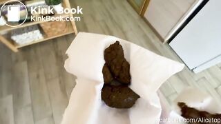 2 girlfriends shit stinky poo