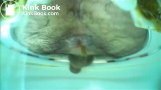 Japanese Convenience Store Toilet POV