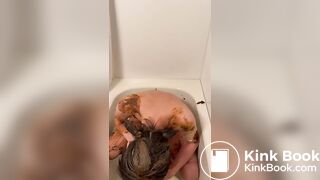 Asian guy's first scat video (Part 2)